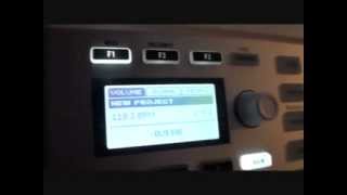 MASCHINE MIKRO MK2 . Short demonstration,tutorial by DJ Tutor (Ellaskins) for www.getinthemix.co.uk